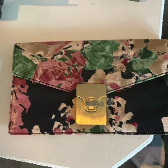 Gorgeous envelope purse. Purchased at Talbots - Picture 2 of 4